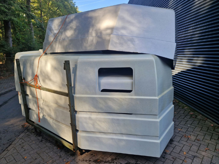 polyester paardentrailer kappen