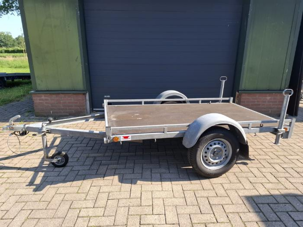 Open enkelasser/oprijwagen